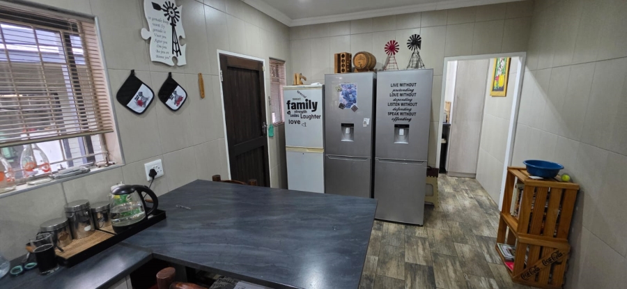 3 Bedroom Property for Sale in Flamwood North West